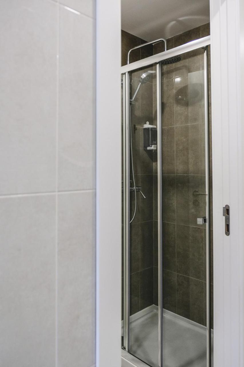 4U Lisbon VI Guesthouse Airport Bagian luar foto